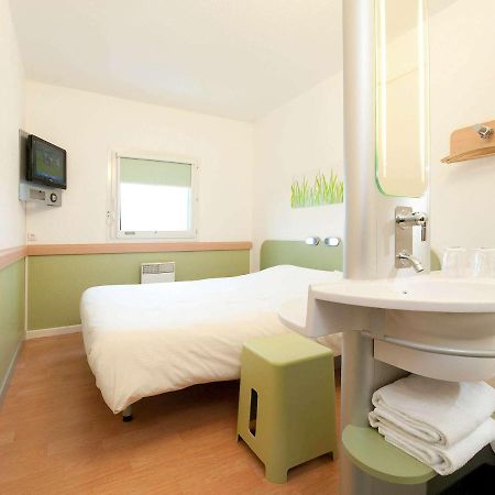 Ibis Budget Saint-Quentin Centre Gare Exteriör bild