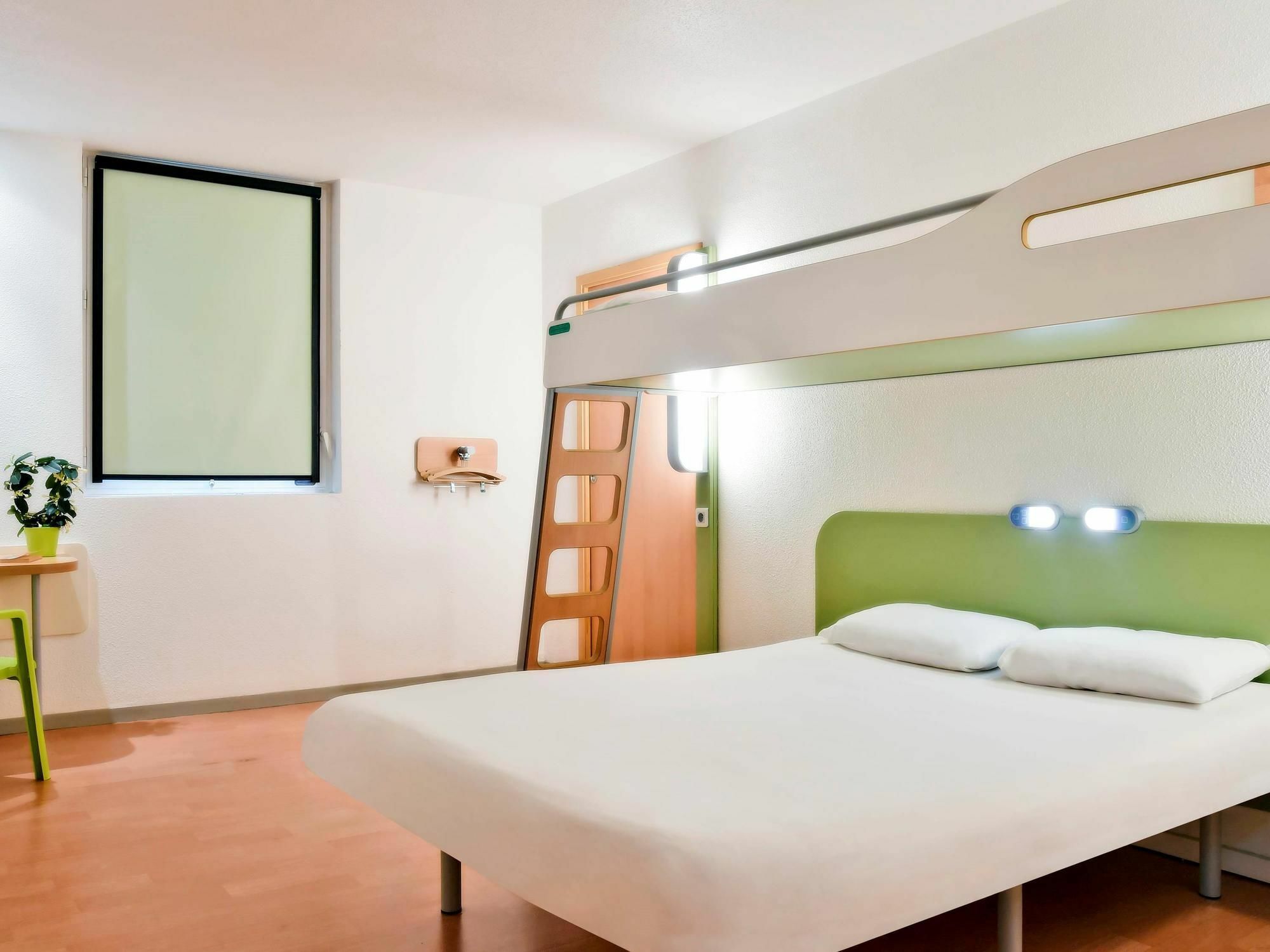 Ibis Budget Saint-Quentin Centre Gare Exteriör bild